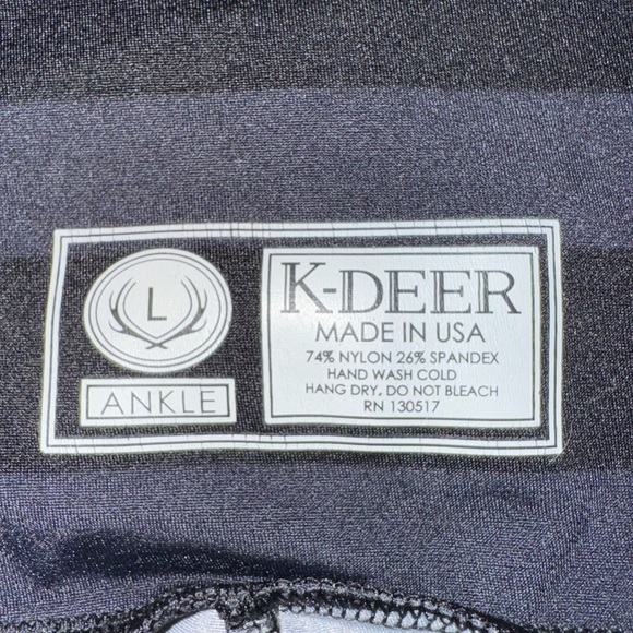 K-Deer Black and Gray Striped Leggings.  Size Large VGUC - Picture 5 of 8